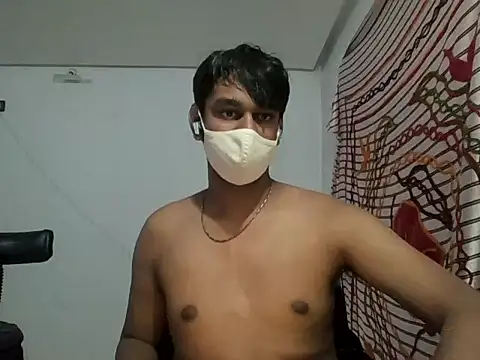 Snapshot of brownguy1234 chatting on 01/09/25, 05:43 brownguy1234 online show from 01/09/25, 05:43