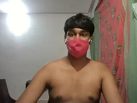 Snapshot of brownguy1234 chatting on 01/21/25, 05:51 brownguy1234 online show from 01/21/25, 05:51