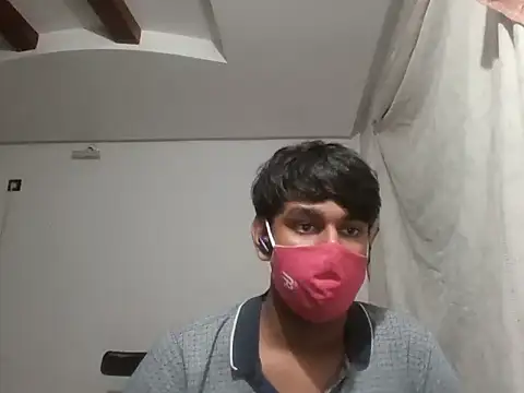 Snapshot of brownguy1234 chatting on 01/24/25, 06:14 brownguy1234 online show from 01/24/25, 06:14