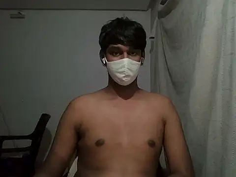 Snapshot of brownguy1234 chatting on 01/27/25, 05:48 brownguy1234 online show from 01/27/25, 05:48