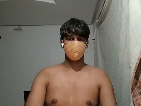 Snapshot of brownguy1234 chatting on 02/01/25, 04:33 brownguy1234 online show from 02/01/25, 04:33