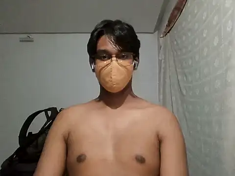 Snapshot of brownguy1234 chatting on 02/05/25, 09:18 brownguy1234 online show from 02/05/25, 09:18