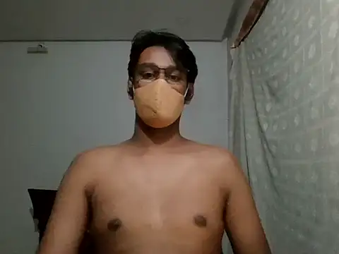 Snapshot of brownguy1234 chatting on 02/08/25, 07:05 brownguy1234 online show from 02/08/25, 07:05