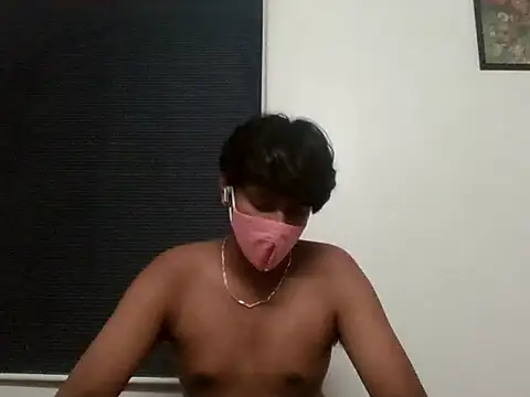 Snapshot of brownguy1234 chatting on 03/10/25, 05:18 brownguy1234 online show from 03/10/25, 05:18