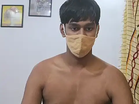 Snapshot of brownguy1234 chatting on 09/20/25, 01:45 brownguy1234 online show from 09/20/25, 01:45