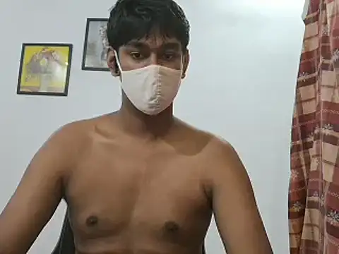 Snapshot of brownguy1234 chatting on 10/05/25, 05:39 brownguy1234 online show from 10/05/25, 05:39