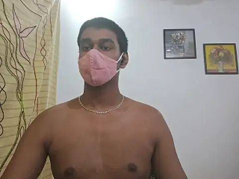 Snapshot of brownguy1234 chatting on 12/15/25, 07:51 brownguy1234 online show from 12/15/25, 07:51