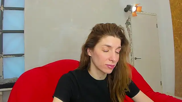 Snapshot of YourSuperModel chatting on 01/26/25, 12:01 YourSuperModel online show from 01/26/25, 12:01