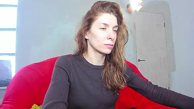 Snapshot of YourSuperModel chatting on 02/14/25, 07:28 YourSuperModel online show from 02/14/25, 07:28