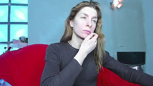 Snapshot of YourSuperModel chatting on 02/18/25, 11:44 YourSuperModel online show from 02/18/25, 11:44