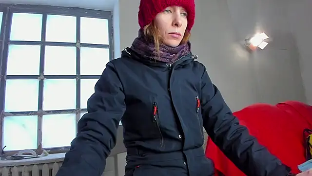 Snapshot of YourSuperModel chatting on 02/25/25, 04:03 YourSuperModel online show from 02/25/25, 04:03