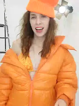 Snapshot of YourSuperModel chatting on 10/31/25, 04:19 YourSuperModel online show from 10/31/25, 04:19