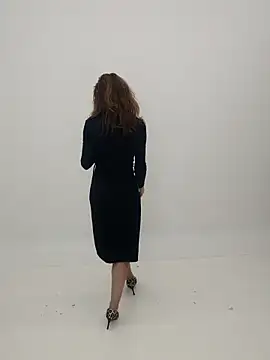 Snapshot of YourSuperModel chatting on 11/18/25, 01:48 YourSuperModel online show from 11/18/25, 01:48