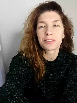 Snapshot of YourSuperModel chatting on 11/26/25, 05:52 YourSuperModel online show from 11/26/25, 05:52