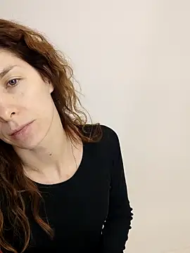 Snapshot of YourSuperModel chatting on 12/18/25, 05:24 YourSuperModel online show from 12/18/25, 05:24