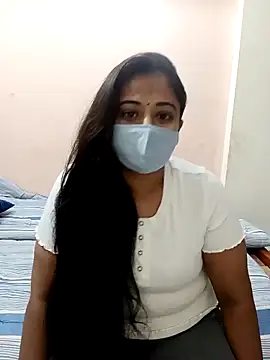 Snapshot of DIZZLING_DIVA chatting on 12/24/24, 12:22 DIZZLING DIVA online show from 12/24/24, 12:22