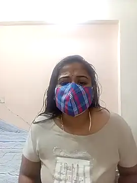 Snapshot of DIZZLING_DIVA chatting on 12/26/24, 05:40 DIZZLING DIVA online show from 12/26/24, 05:40