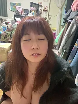 Snapshot of Nolstein chatting on 02/04/25, 04:08 Nolstein online show from 02/04/25, 04:08