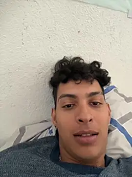 ValenSuarez25 online show from 07/20/26, 03:36