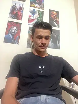 Snapshot of _Killian_ chatting on 04/10/26, 04:28 Killian online show from 04/10/26, 04:28