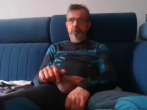 axecoman60 online show from 01/21/25, 10:30