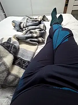 Snapshot of axecoman60 chatting on 12/21/25, 07:54 axecoman60 online show from 12/21/25, 07:54