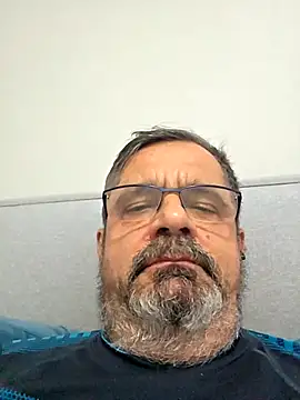 Snapshot of axecoman60 chatting on 01/15/26, 05:05 axecoman60 online show from 01/15/26, 05:05