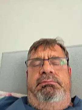 Snapshot of axecoman60 chatting on 08/02/26, 03:21 axecoman60 online show from 08/02/26, 03:21