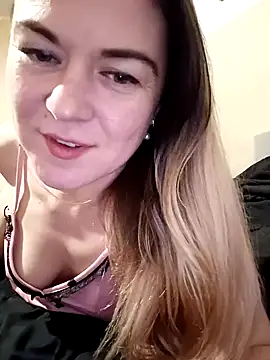 LunikaLunaX online show from 12/30/24, 09:19