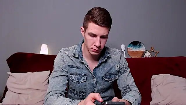 Chris Brien online show from 02/09/25, 01:55