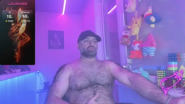 Snapshot of MAGABEAR077 chatting on 03/22/25, 04:37 MAGABEAR077 online show from 03/22/25, 04:37