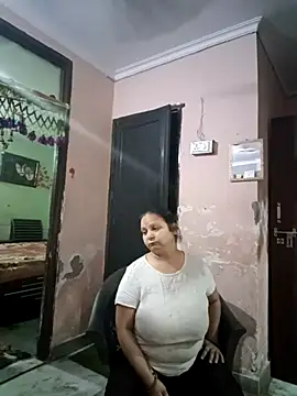 Kavya kapoor online show from 03/08/25, 01:47