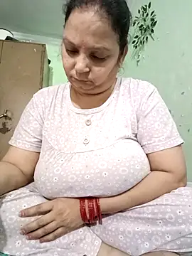 Kavya kapoor online show from 10/26/25, 06:41