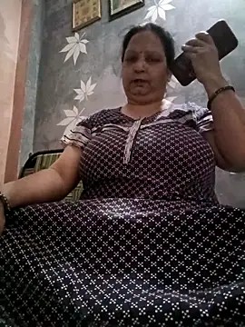 Snapshot of Kavya_kapoor chatting on 04/20/26, 05:37 Kavya kapoor online show from 04/20/26, 05:37