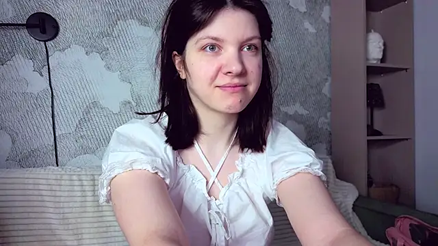 Baby Evalena online show from 04/08/26, 04:56