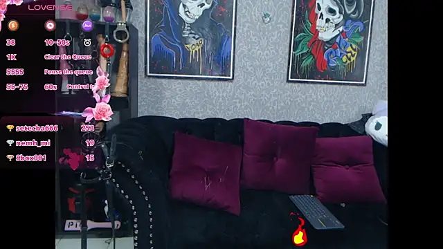 Snapshot of CamiilaMarti chatting on 03/05/25, 12:49 CamiilaMarti online show from 03/05/25, 12:49