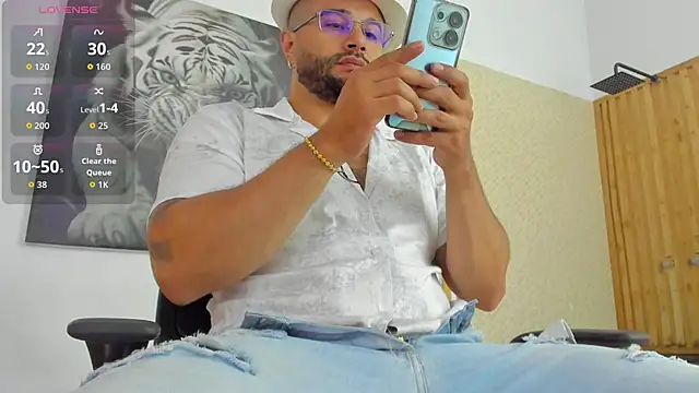 Luke  09 online show from 09/10/25, 11:10