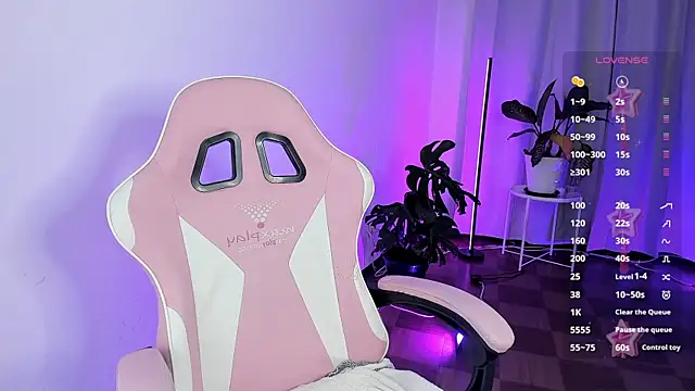 Kendall Bunnyy online show from 04/11/26, 07:40