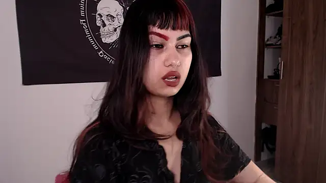 Little-Lucifer online show from 06/26/26, 05:17