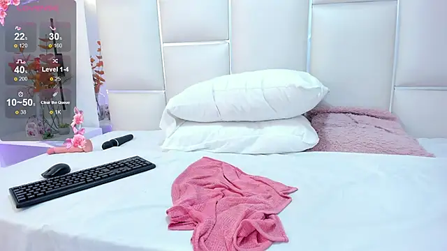 SaraDreamss online show from 03/08/25, 11:39