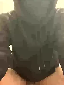 Snapshot of zhdiwbwnxi chatting on 12/04/25, 06:01 zhdiwbwnxi online show from 12/04/25, 06:01