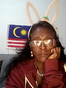 mamakarma1403 online show from 10/22/25, 01:44