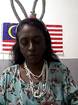 mamakarma1403 online show from 11/18/25, 02:21