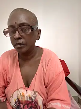 mamakarma1403 online show from 06/14/26, 03:30