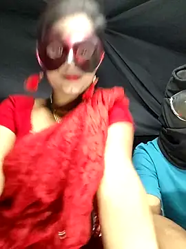 Snapshot of Hotty-priyanka chatting on 04/10/26, 06:01 Hotty-priyanka online show from 04/10/26, 06:01