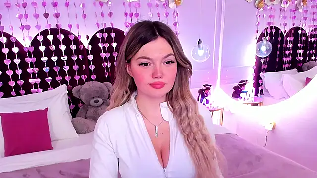 ZaraBloom online show from 02/14/26, 03:53