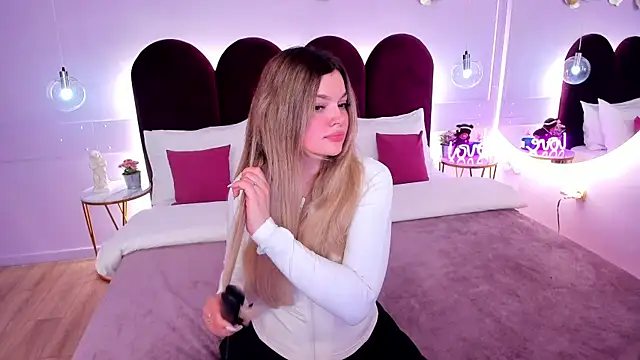 ZaraBloom online show from 03/02/26, 03:19