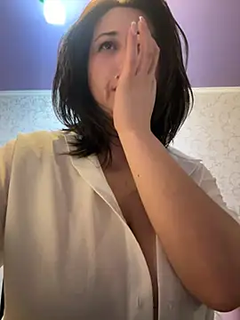 Snapshot of JoyFulLicss chatting on 03/21/25, 05:34 JoyFulLicss online show from 03/21/25, 05:34