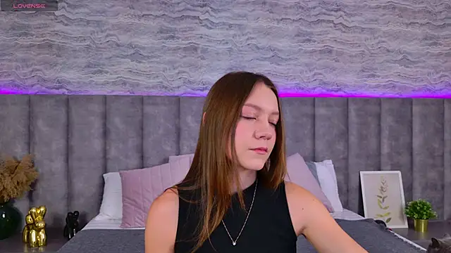 Snapshot of AliceBrayan chatting on 03/23/25, 05:10 AliceBrayan online show from 03/23/25, 05:10