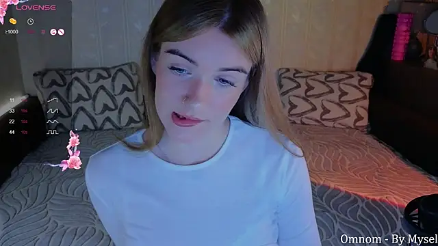 Snapshot of SpiceJessy chatting on 03/22/25, 03:42 SpiceJessy online show from 03/22/25, 03:42